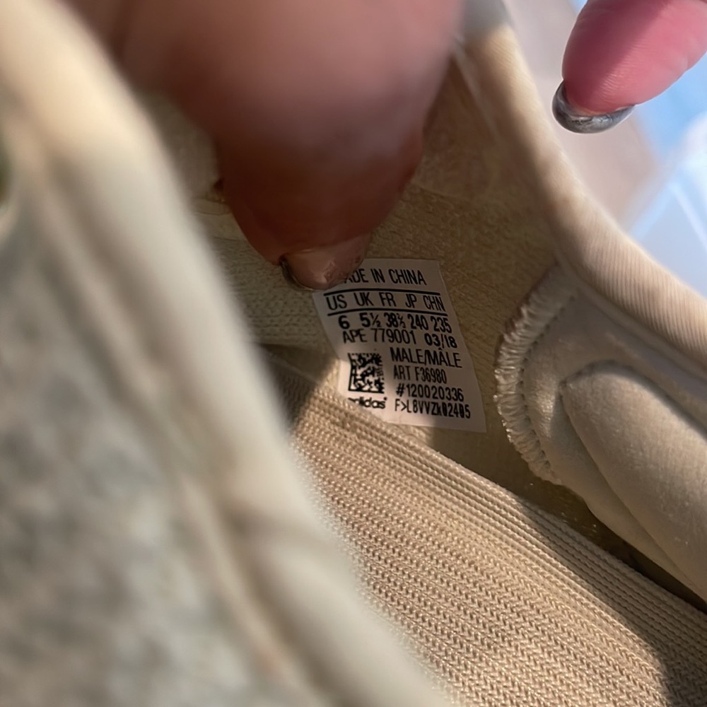 Yeezy boost 350 butter - Picture 8 of 8